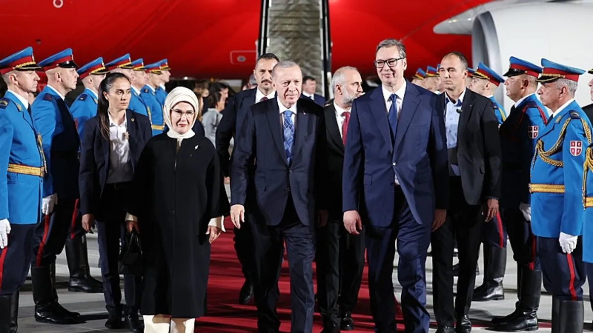 Başkan Erdoğan Belgrad’da! Sırbistan Cumhurbaşkanı Vucic resmi törenle karşıladı