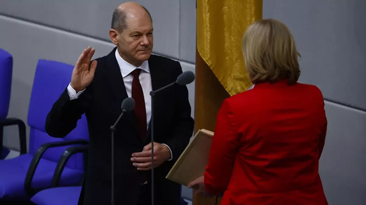 Almanya’da Kritik Gün: Başbakan Scholz İçin Güven Oylaması