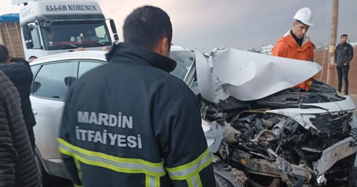 Mardin’de öğrenci servisi ile cip çarpıştı: 11 yaralı