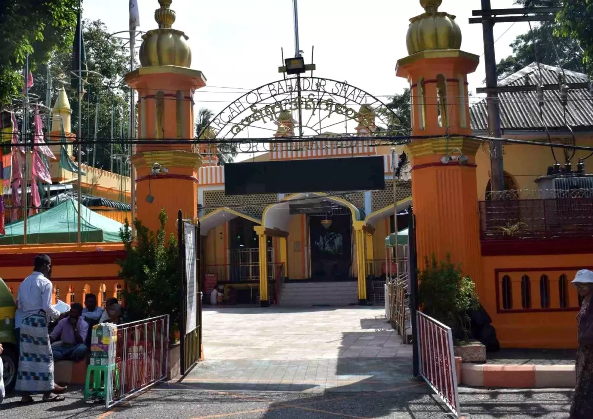 TİKA Myanmar’da Tarihi Camiyi Yeniledi