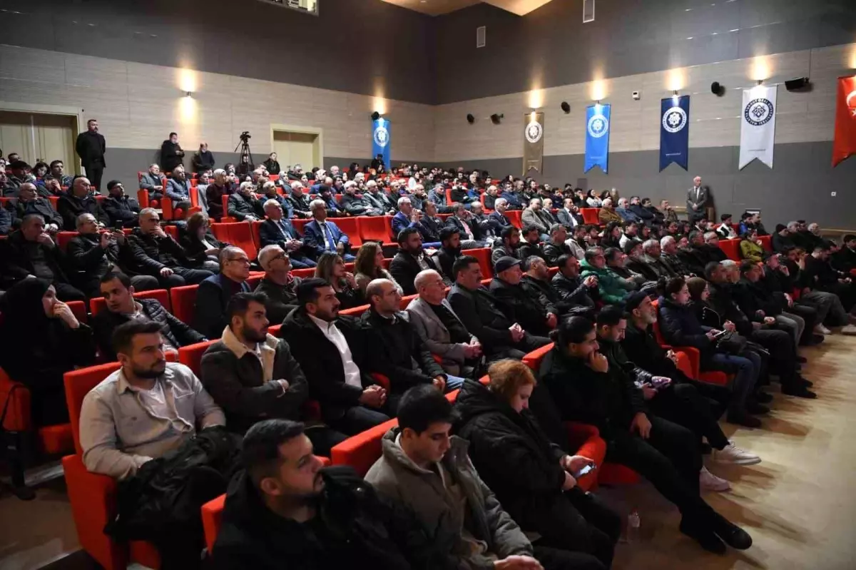 Malatya’da 3. Kayısı Paneli Gerçekleştirildi