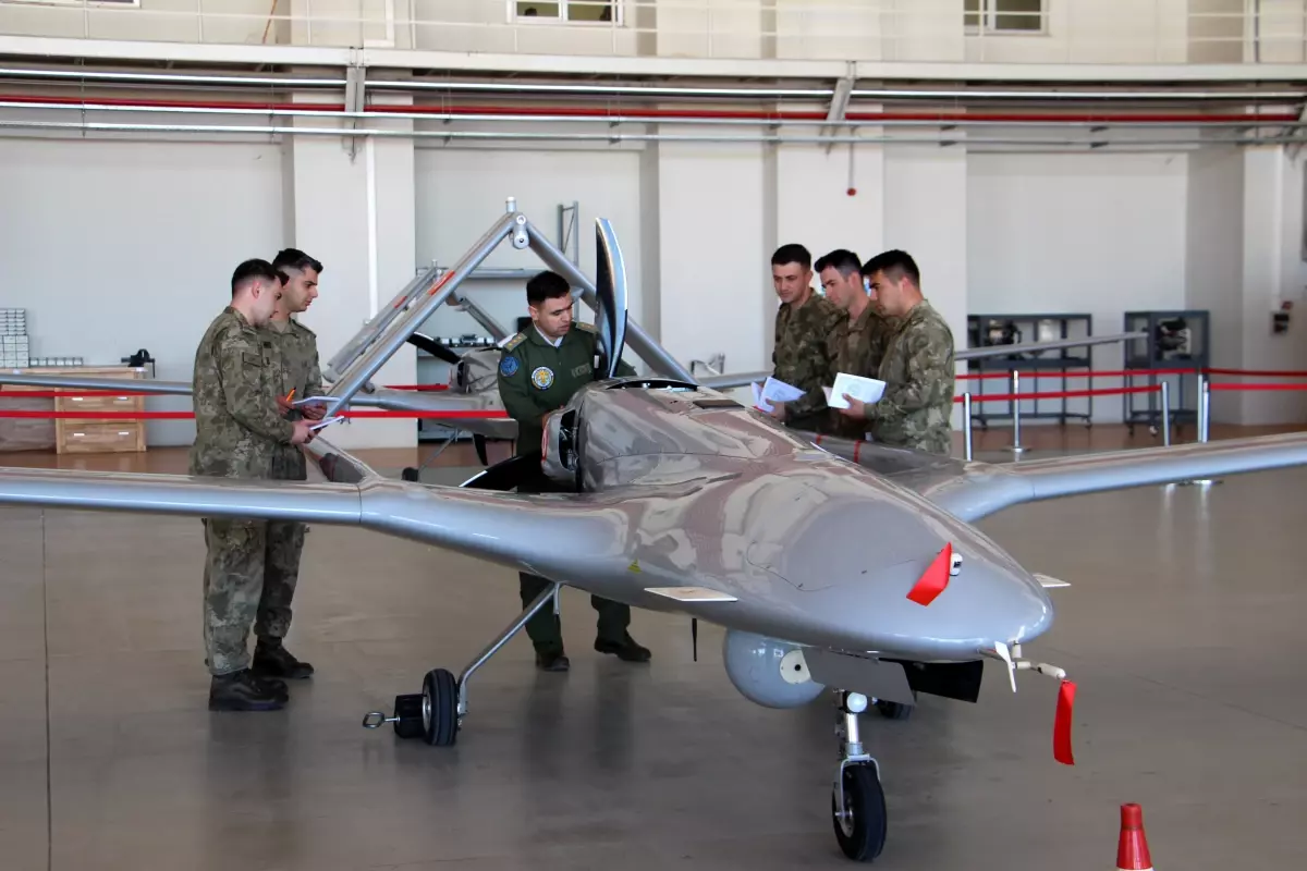 Isparta’da İHA ve SİHA Pilotları Eğitiliyor